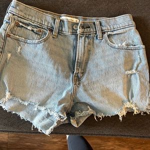 NWT Abercrombie Mom Short